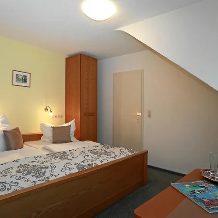 Gasthaus Adler Otel Ohningen